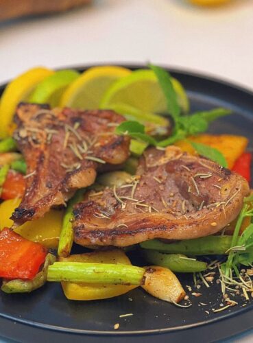 Click to view full screen NZ Butterfly Lamb Chops 2.5KG photo review