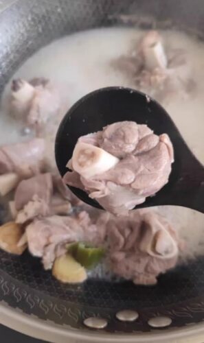 Click to view full screen Inner Mongolian Raw-Cut Young Lamb Leg 3KG photo review