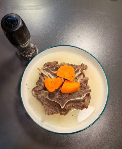 Click to view full screen Australian Meaty Beef Spine Cuts 2.5KG photo review